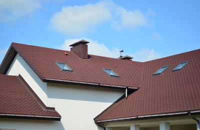 Jakie rodzaje pokryć dachowych stosujemy na budynkach
